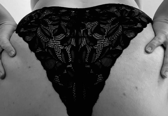 British Milf photo chrome_chTvcOde2b.png