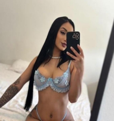 SPICY BRUNETTE GIRL photo chrome_jrlFidAsxV.png