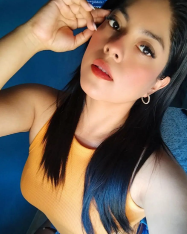 Elena photo chrome_WcJ4lYGOqm.png