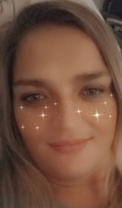 Sexy.blonde.Roxy photo chrome_KpWCDG46Vc.png