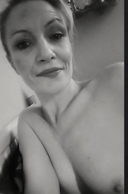 Cheekycornishgirl photo chrome_OFv4ZBCnJj.png